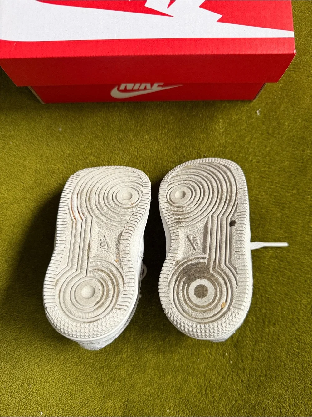 Nike Kids Air Max White Low-Top Sneakers Size 4C